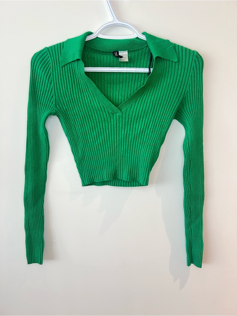 Divided Women’s XS Green Ribbed V-Neck Polo Long Sleeve Minimalist Chic Crop Top
